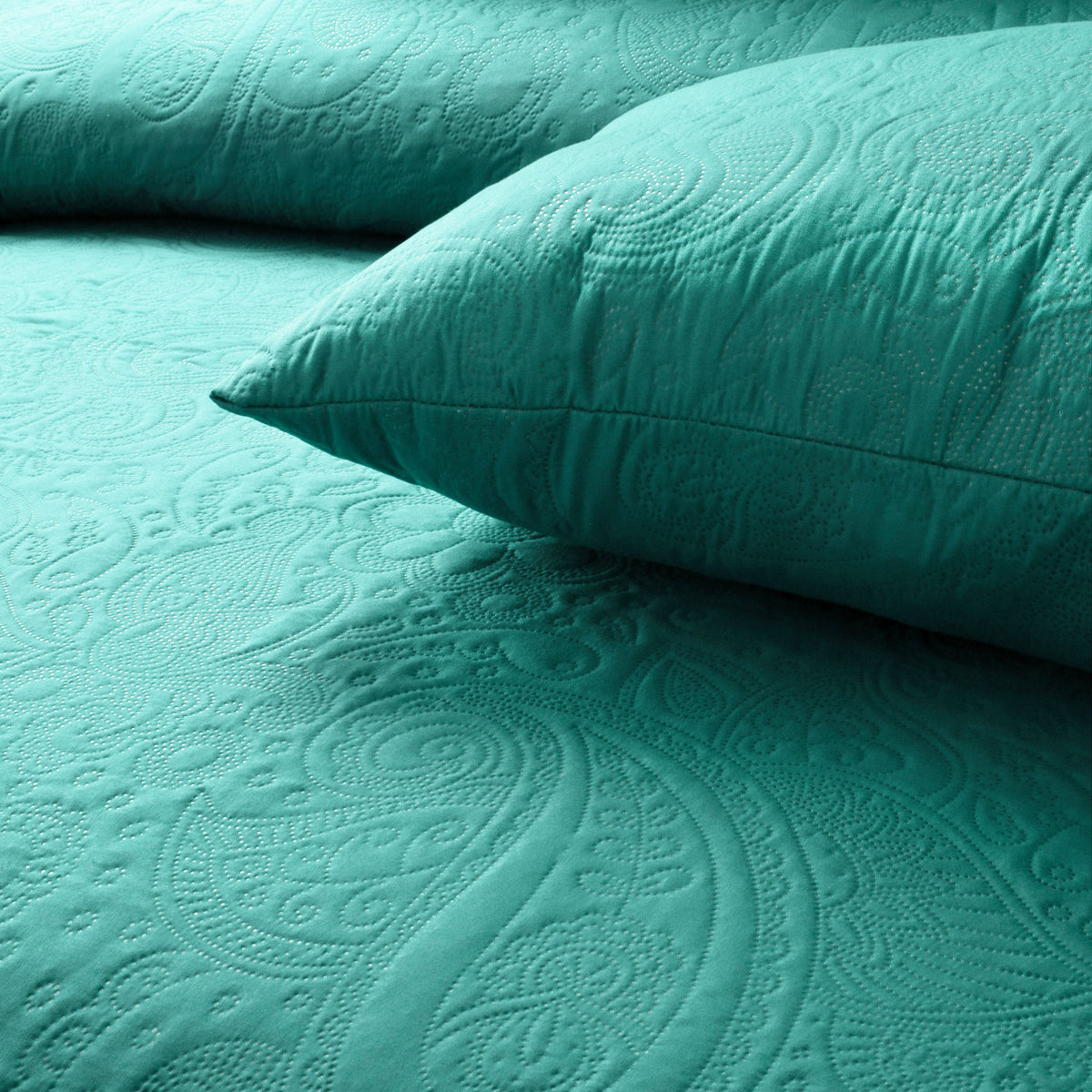 Spiral Vibes 3 Pcs Ultrasonic Bedspread - Ferozi