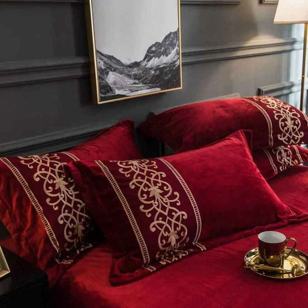 Luxury Embossed Velvet Duvet Set - Red