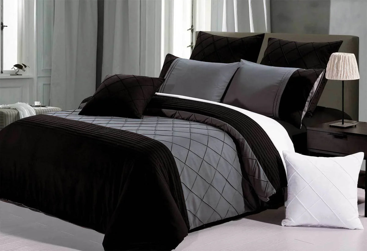 8 Pcs Embellish Duvet Set Luxury - Black on Grey (060)