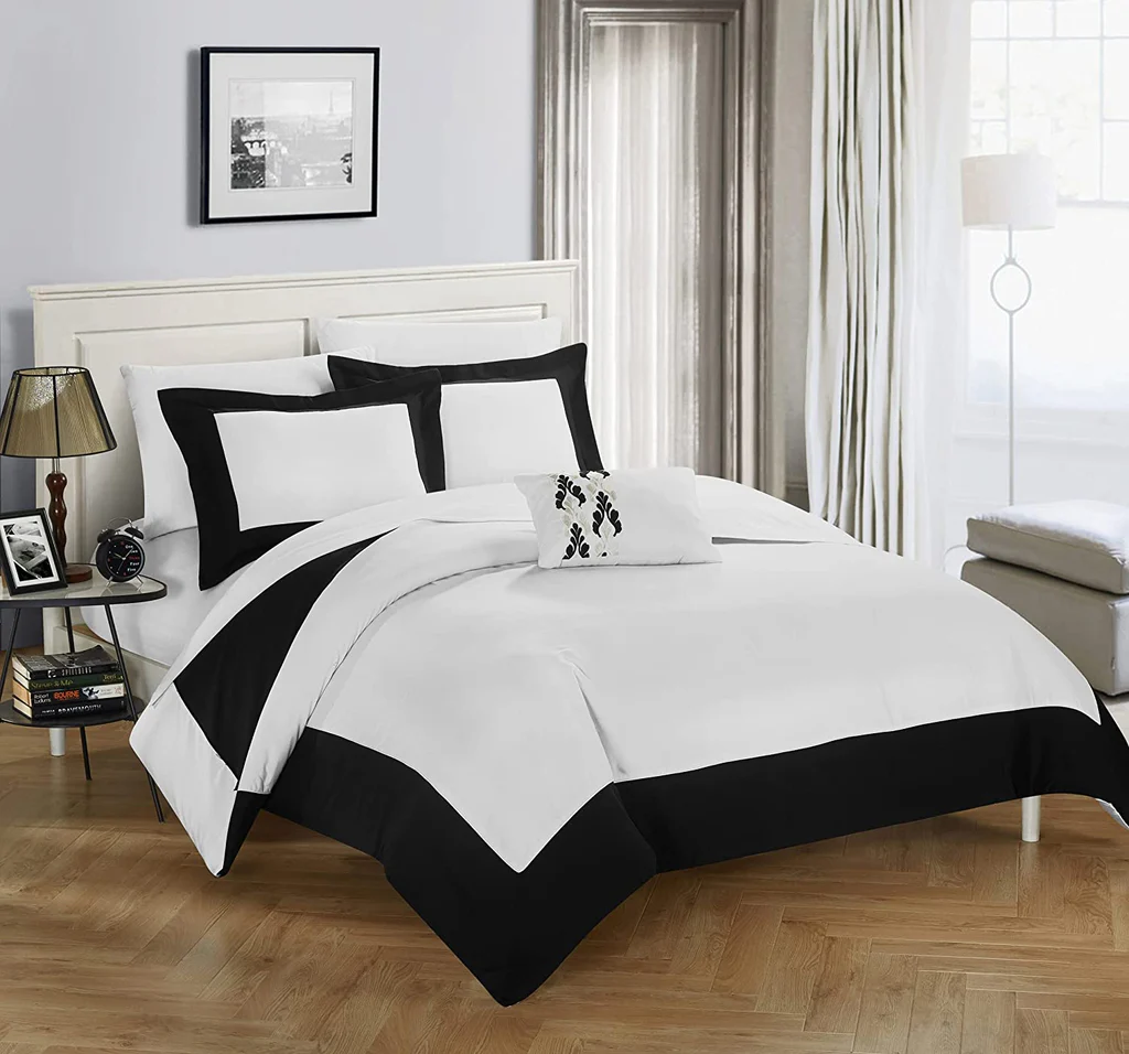 Mitered Corner Duvet Set - White & Black (276)