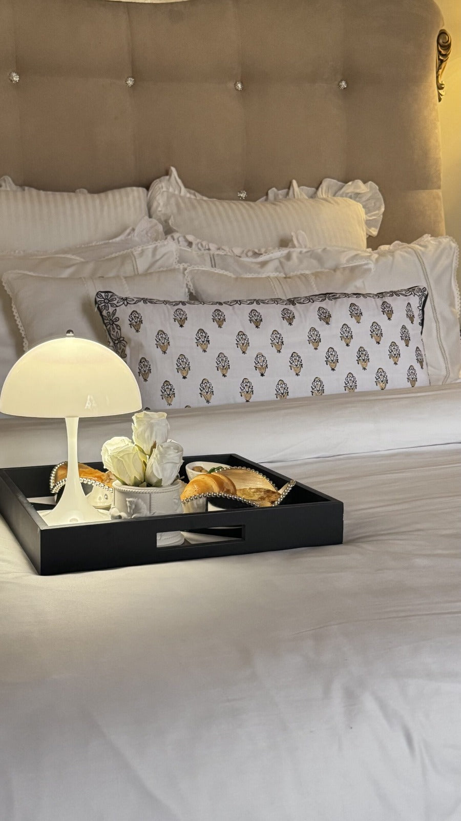 8 Pcs Luxury Duvet Set Belle Lace - White (306)